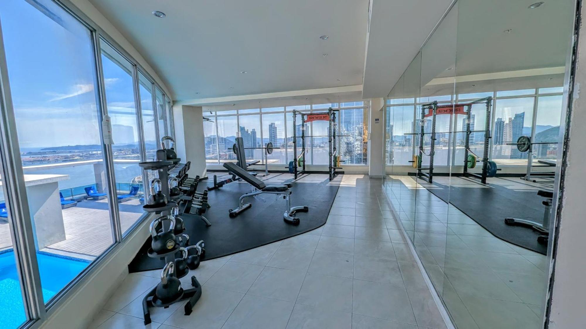 Yc 3602 L Apartamento 2Br En Av Balboa Panama City Eksteriør billede
