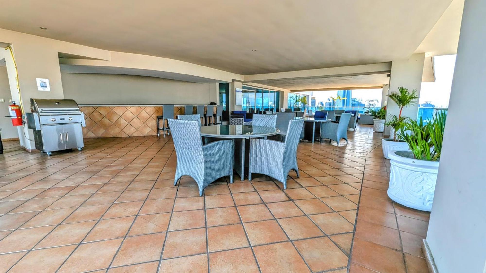 Yc 3602 L Apartamento 2Br En Av Balboa Panama City Eksteriør billede