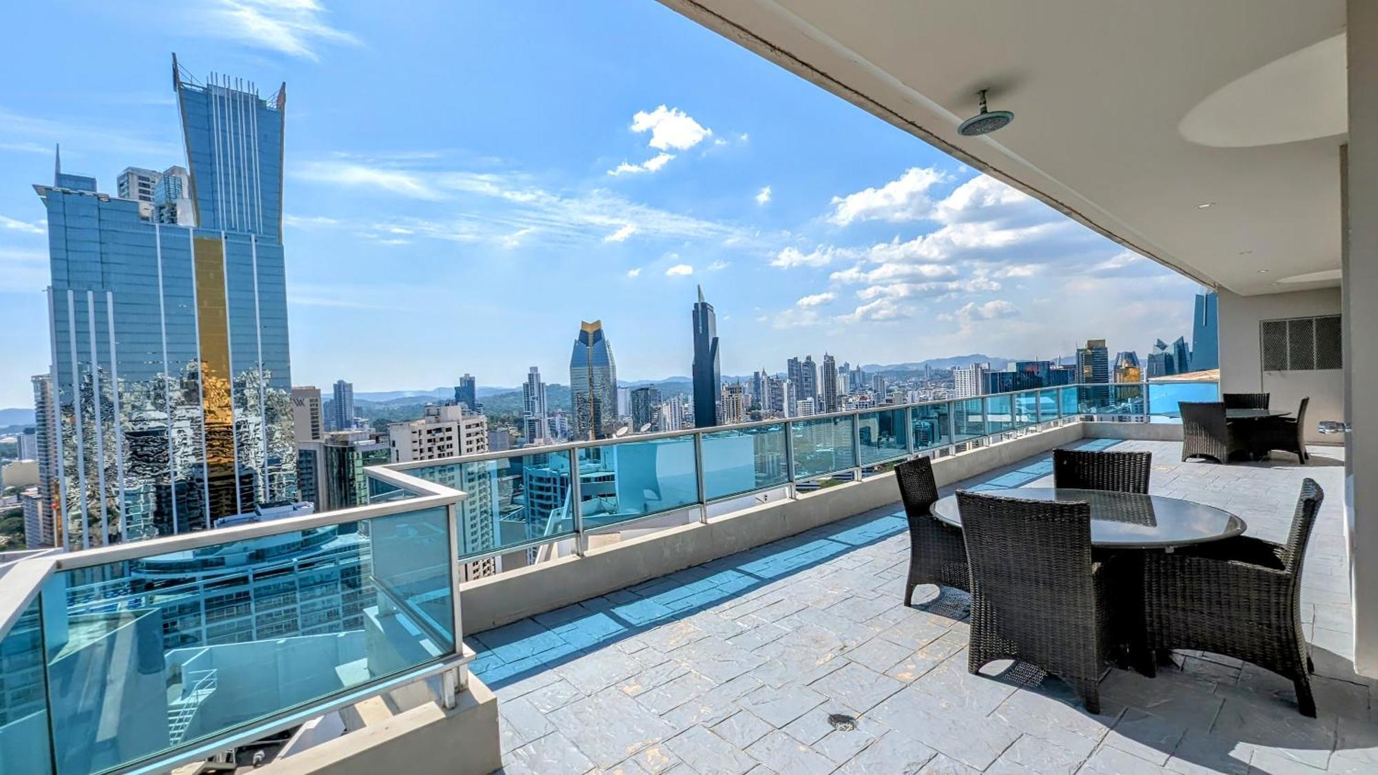 Yc 3602 L Apartamento 2Br En Av Balboa Panama City Eksteriør billede