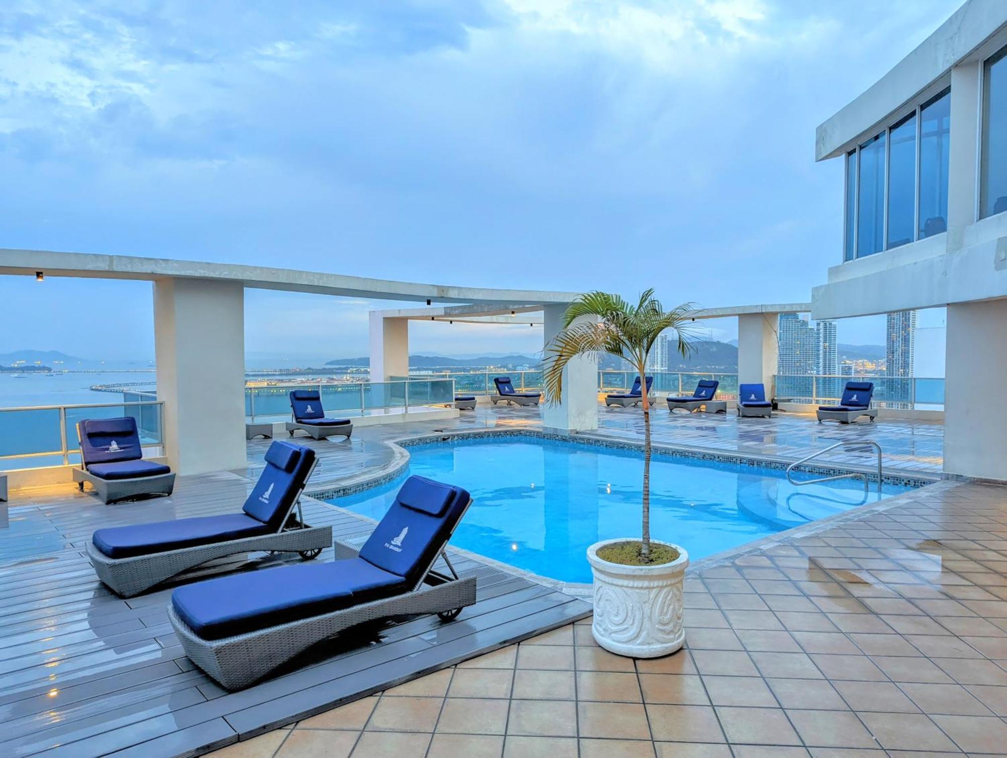 Yc 3602 L Apartamento 2Br En Av Balboa Panama City Eksteriør billede